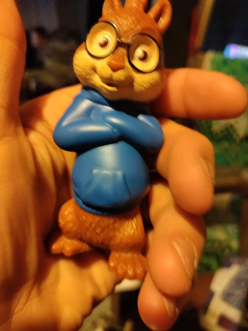 McDonald's 2009 Alvin And The Chipmunks "Simon" Toy Figurine