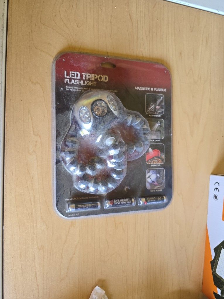 LED Tripod