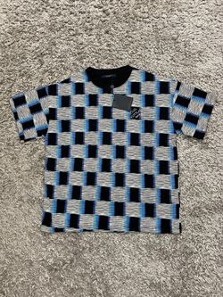 Lv shirt size large