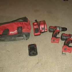 Milwaukee drill set