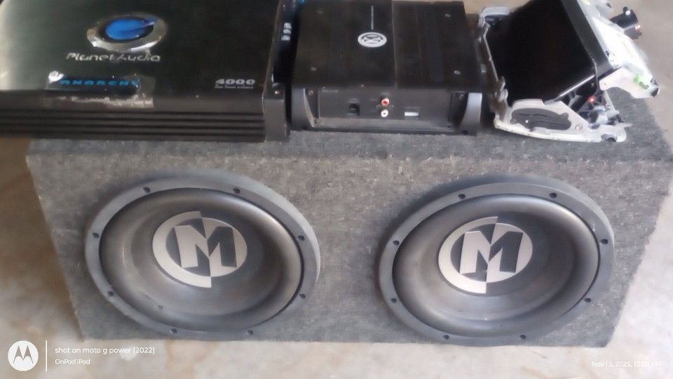 Memphis audio Car subwoofer / PA 4000 Amp/ Alpine Audio LCD