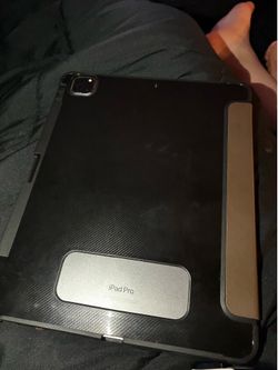 iPad Pro (6th Gen) 12.9 inch