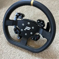 Fanatec Xbox Universal Hub w/ R300 wheel