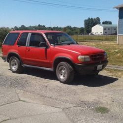 1996 Ford Explorer
