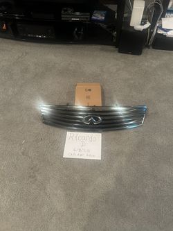 2009 G37 Sedan Grille And Emblem