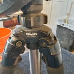 Slik Pro 700 DX Photo/Video Tripod