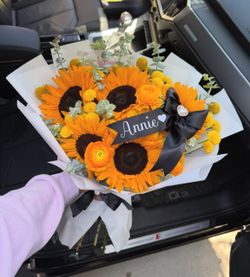 Flores Amarillas / Yellow Bouquet