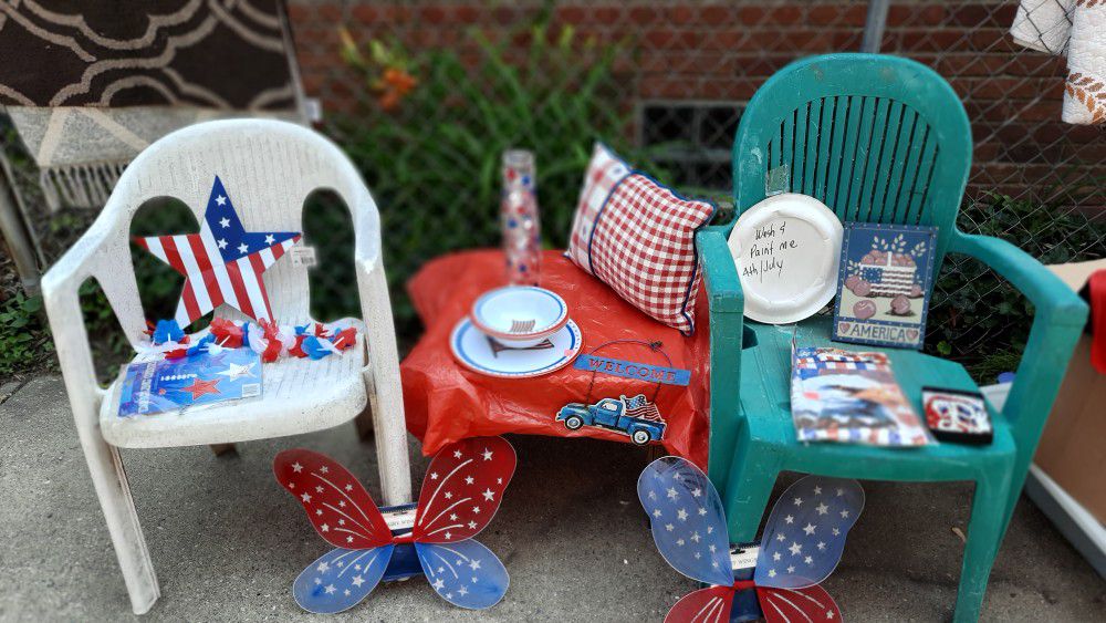 4th Of July/ Labor Day Chairs Table & Decorations 