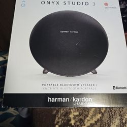 HARMON KARDON ONYX 3