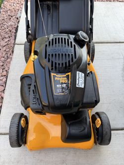 Self propelled lawnmower
