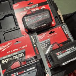 Milwaukee Batteries 