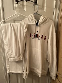 Air Jordan Men’s Sweatsuit size Medium