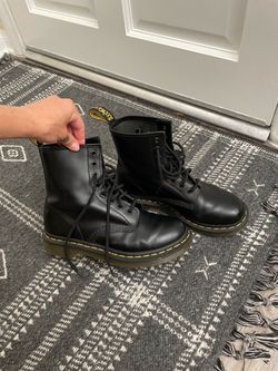 Dr. Martens 1460 Boots - Women’s size 7