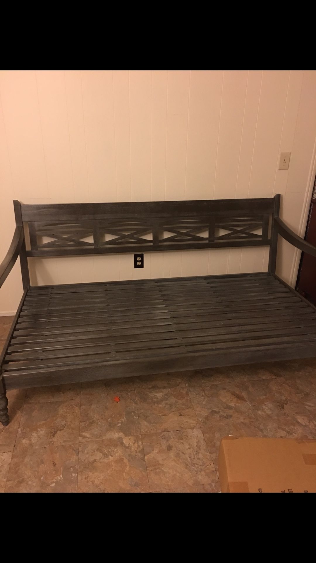 Daybed frame