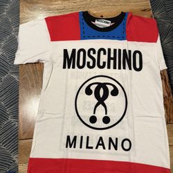 Love Moschino