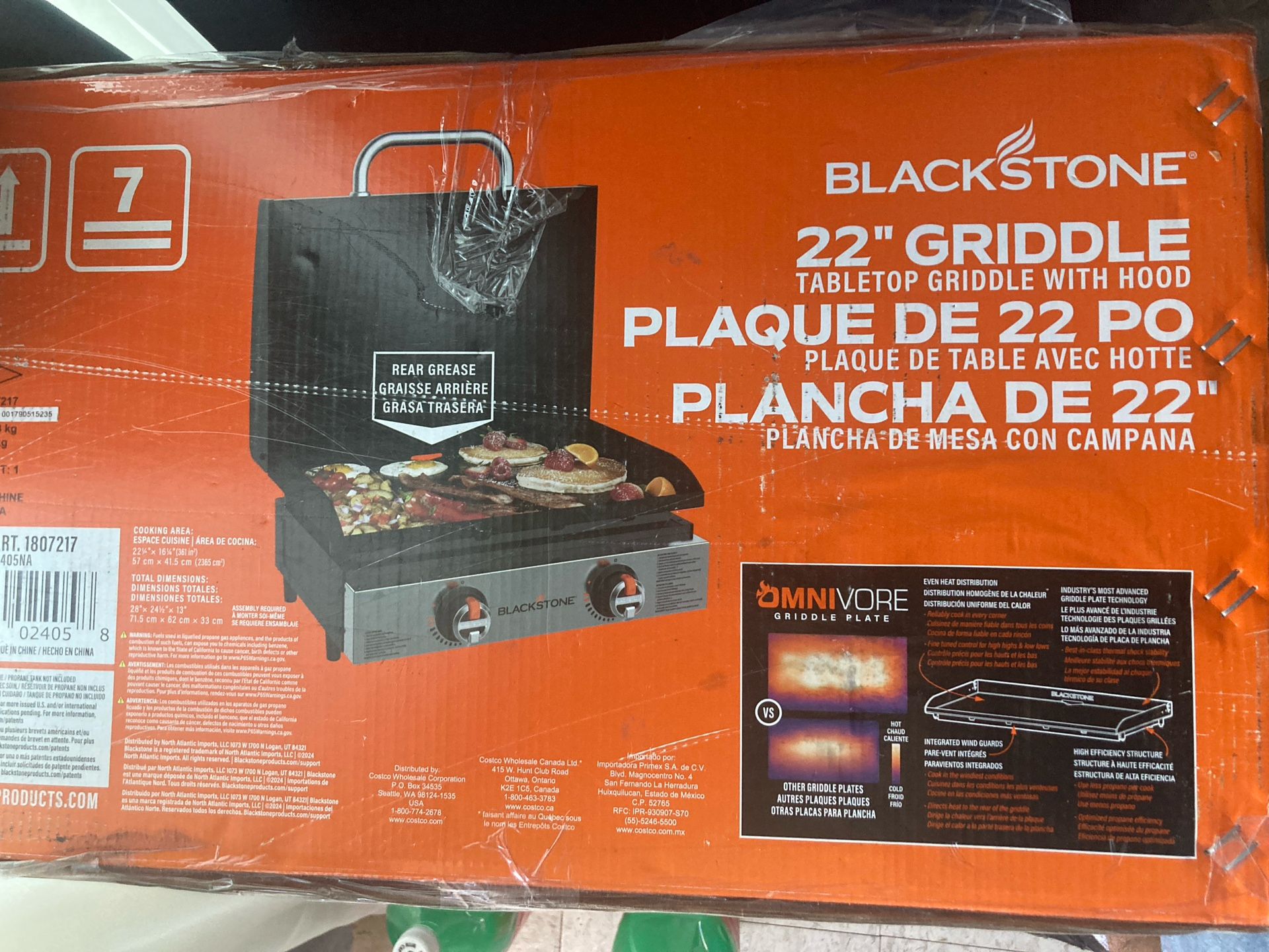 Black stone 22’ Griddle With Table Top , And Hood