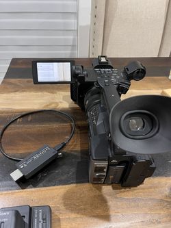 Sony FDR-AX1 HandyCam