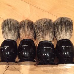MENS ART OF SHAVING BRUSHES EXCELLLENT CONDITION—-6 OF THEM