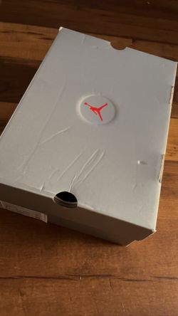 AIR JORDAN 13 RETRO size 7.5