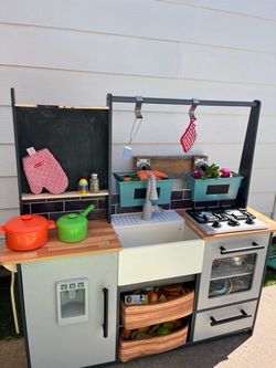 Kids play kitchen