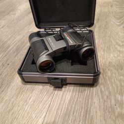 VANGUARD BINOCULARS 