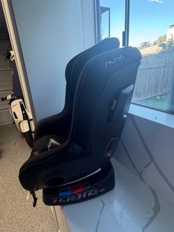 Nuna RAVA Convertible Car Seat