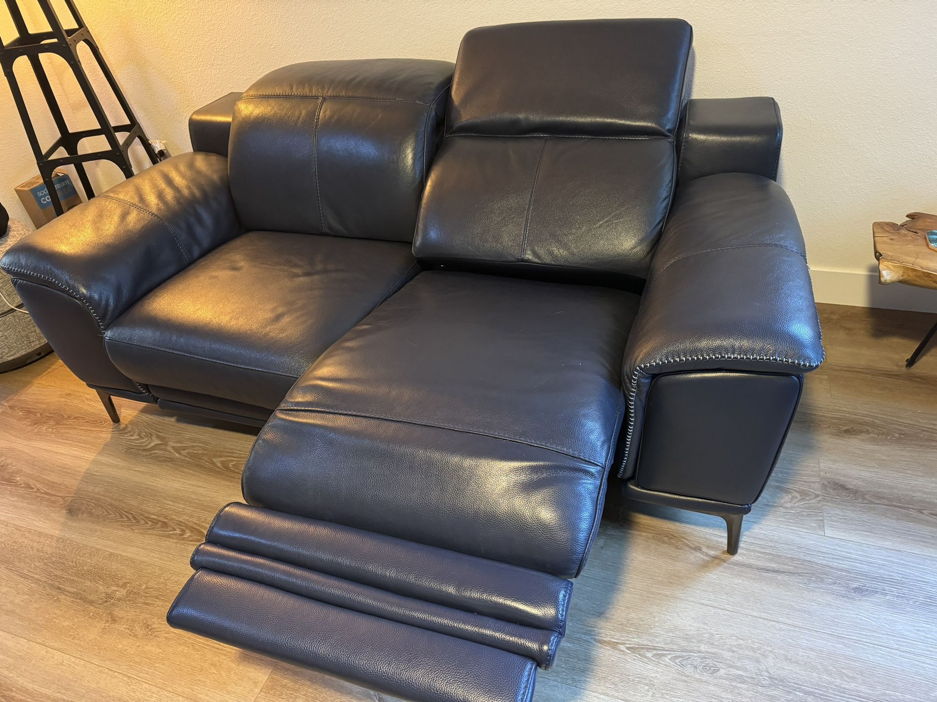 Real Leather Electric Recliner Couch Set 