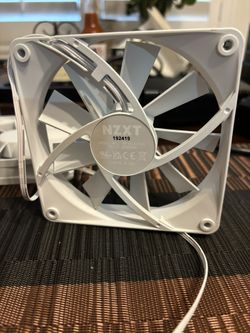 NZXT White Fans- 4 Intake Reverse Blade