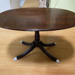 Oval Table 