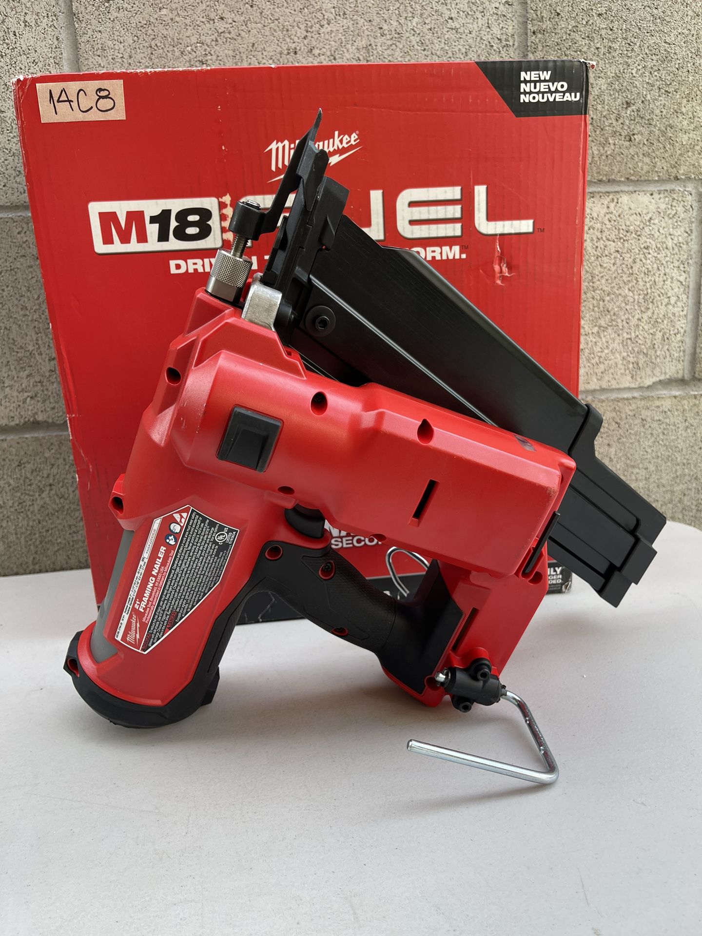 Milwaukee M18 FUEL 3-1/2 in. 18-Volt 21-Degree Framing Nailer (Tool-Only)