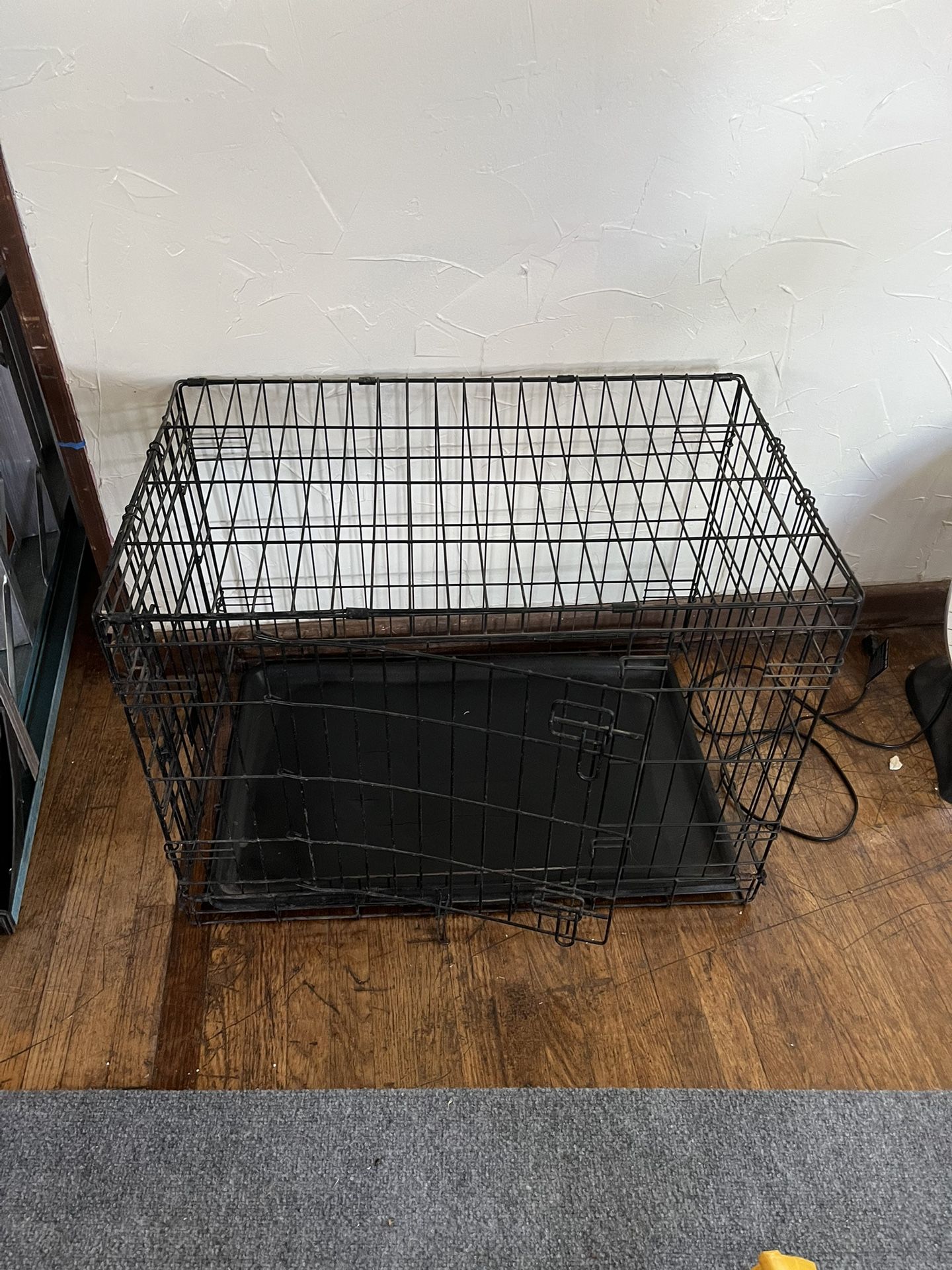 30x22x19 Dog Kennel/crate