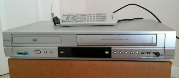 DVD/4HD Hi-Fi Stereo VHS Insignia dvd40924a