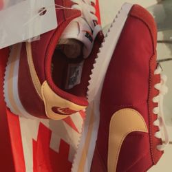 Brand New Nike Women’s 