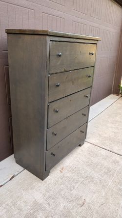 Beautiful 5-Drawers Tall Dresser. Used in great condition! Sturdy.