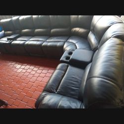 SECTIONAL GENUINE LEATHER RECLINER ELECTRIC ⚡ BLACK COLOR.. DELIVERY SERVICE AVAILABLE 💥🚚💥