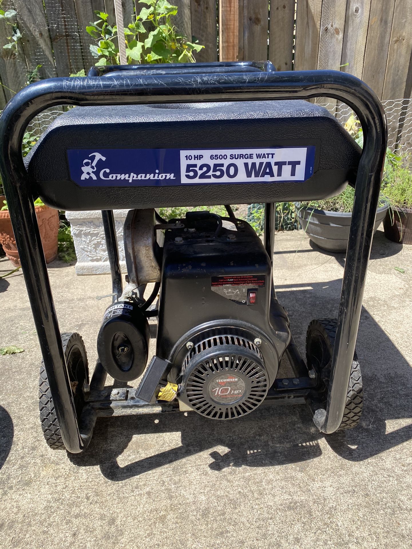 Companion 5250/6500 max watts 10 HP Tecumseh engine gas generator gas generator