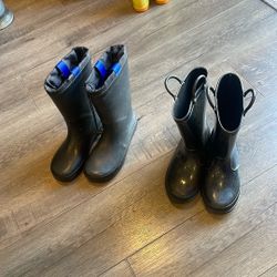 Size 13 Kids Rain Boots  🌧️☔️