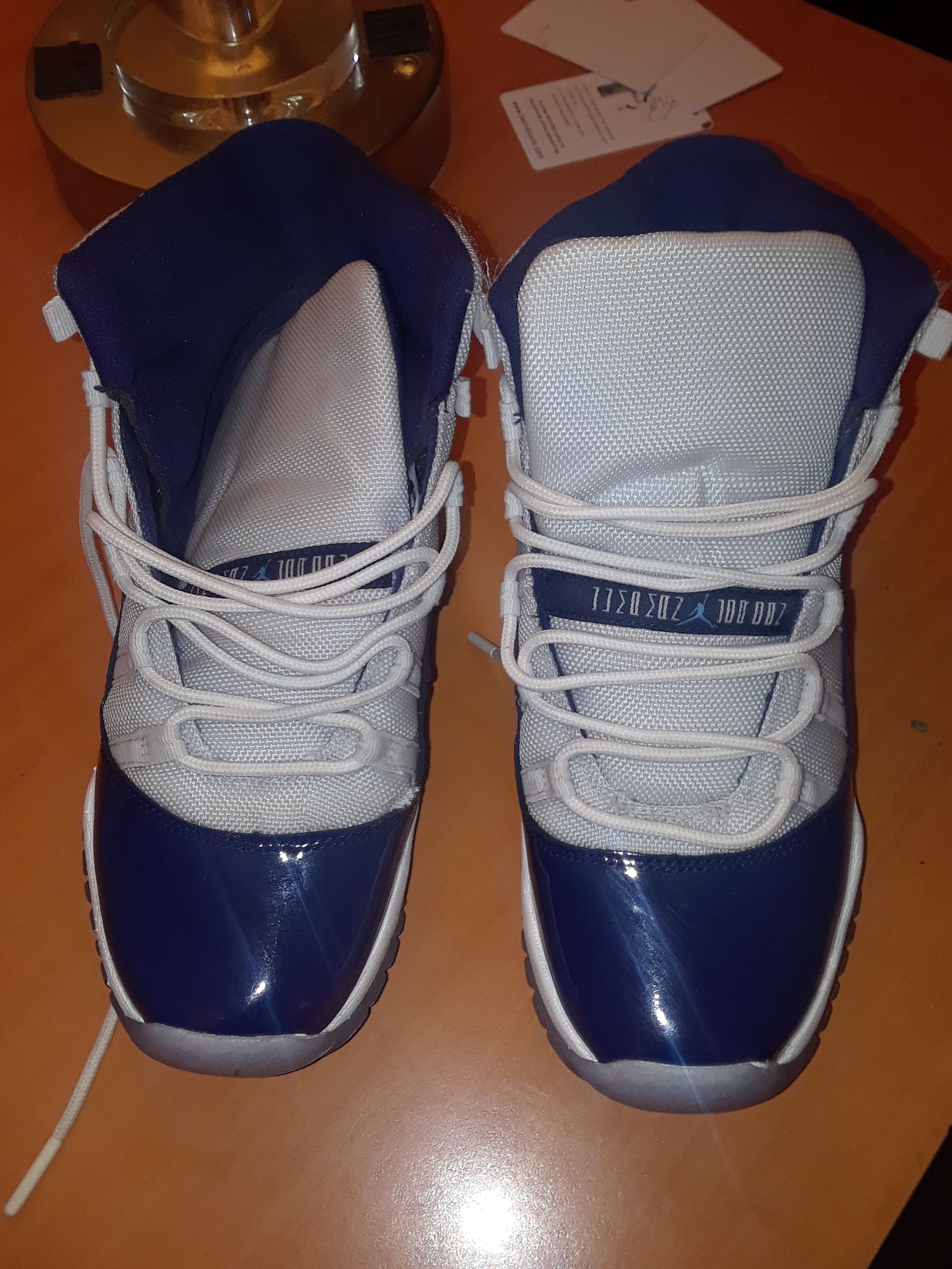Jordan's 11s new 7y