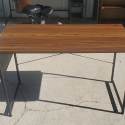 $50 NEWLY ASSEMBLED COMPUTER DESK 