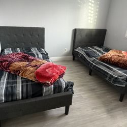 Twin Beds 