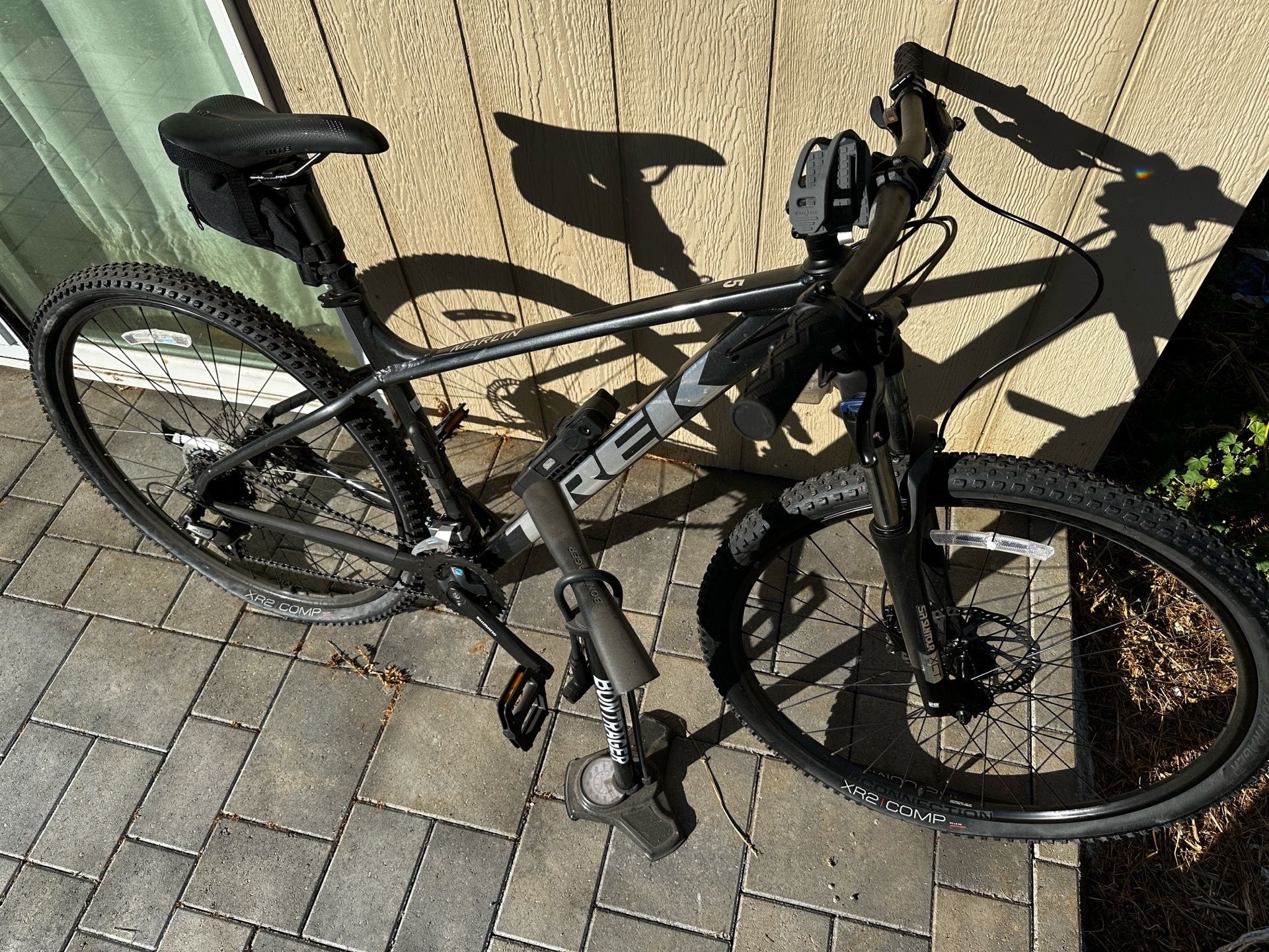 Trek Marlin 5 bike