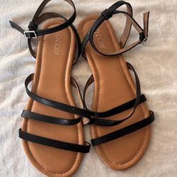Women’s Sandals Size 9M