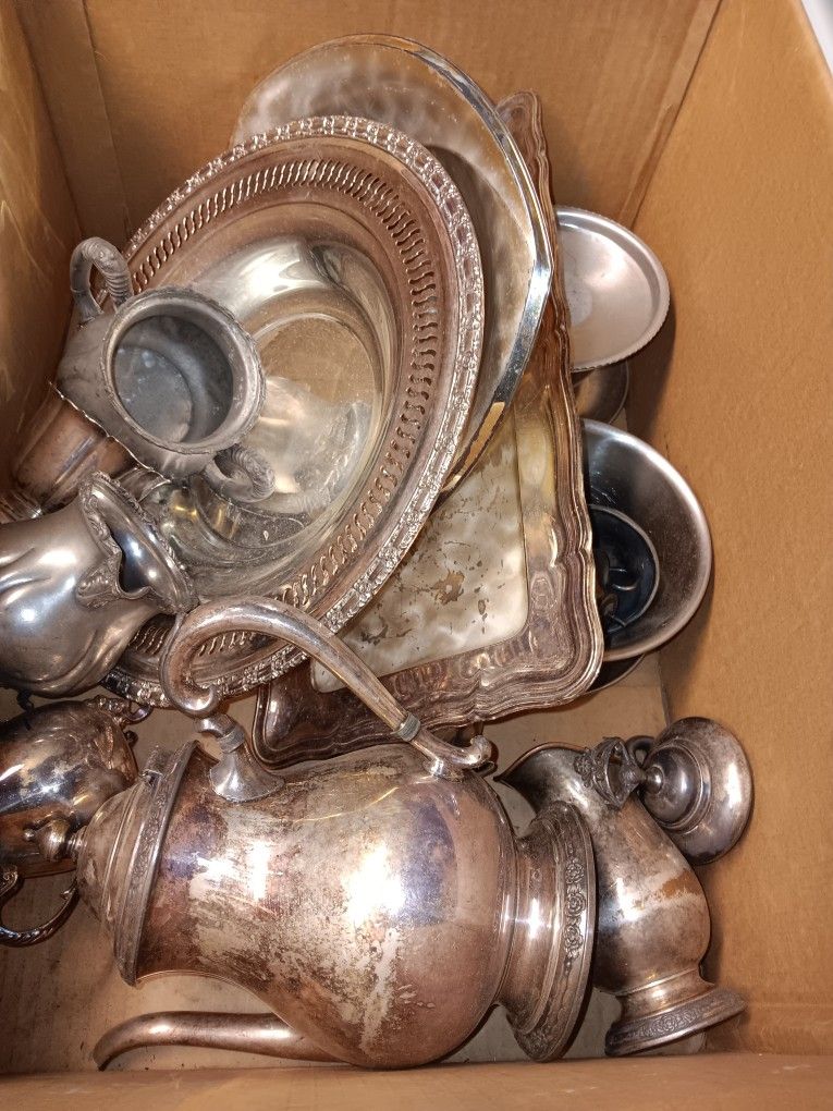 Various silver plated items 