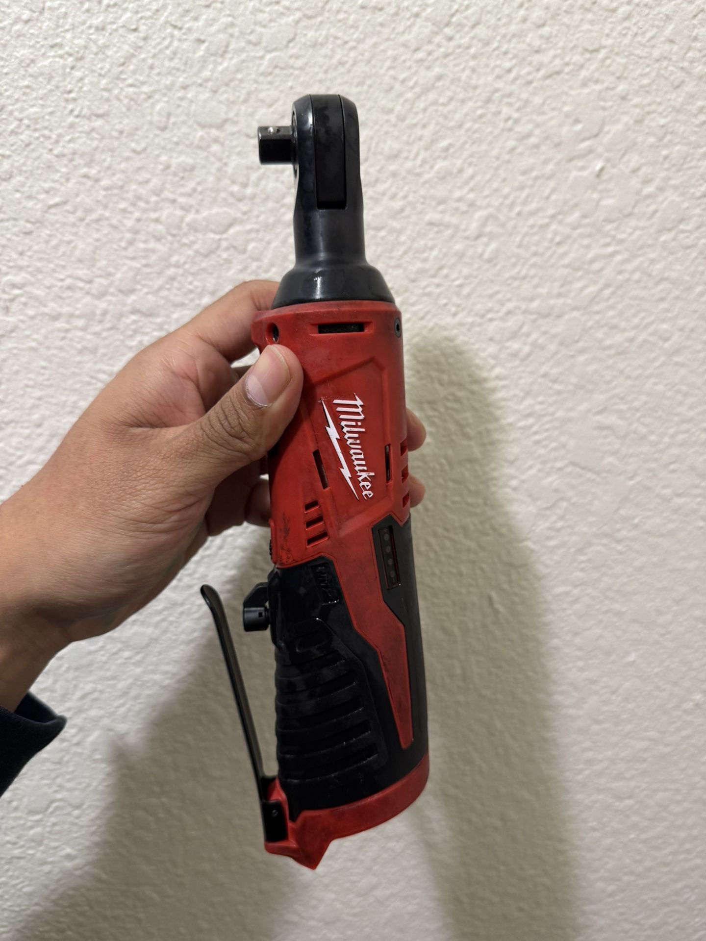 Milwaukee 3/8” Ratchet Tool