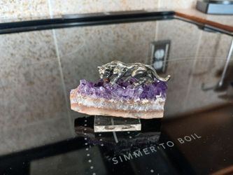 Amethyst Rock Base With Pewter Leopard