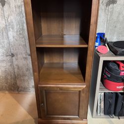 Small Shelf Unit/ Curio