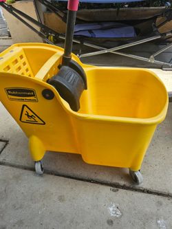 Mop bucket