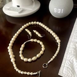 3 Jewelry Pieces
