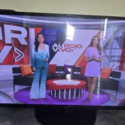 vendo tv LG 60 pulgadas $100