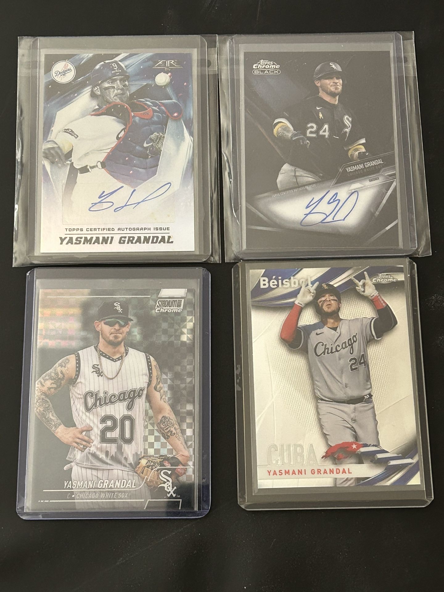 Dodgers Yasmani Grandal (4) Card Lot